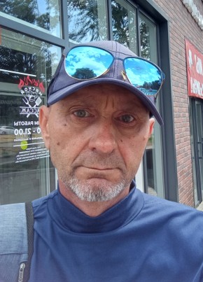 Александр из Волжского (Волгоградской обл.) 54 года