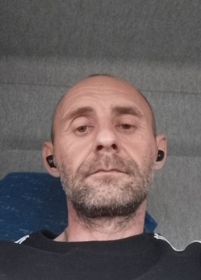 Алексей из Саратова 44 года