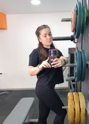 Карина из Новоалтайска 32 года