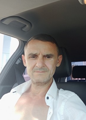Victor из Évry 48 лет