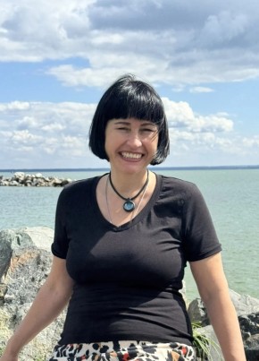 Ирина из Новосибирска 48 лет