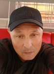 Oleg, 52, Moscow