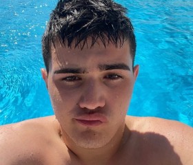 Vadim, 19, Moscow