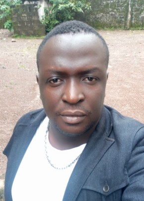 King Rahman, 41, Sierra Leone, Freetown