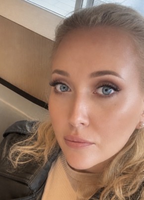 Irina из Montreal 45 лет