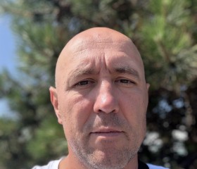 Eugeniu, 47, Coventry