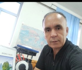 Shukhrat, 50, Chirchiq
