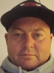 Mal, 49, Sydney