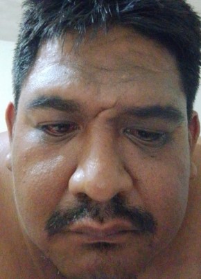 Manuel morocho из Machala 32 года