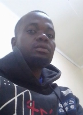 Edu, 26, Kenya, Nairobi