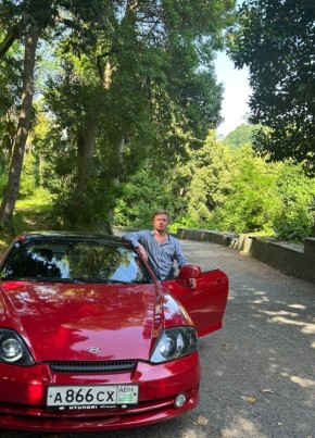 Timur, 30, Abkhazia, Sokhumi