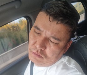 Meirbek, 36, Osaka-shi
