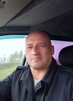 Andrey, 51, Ukraine, Volnovakha