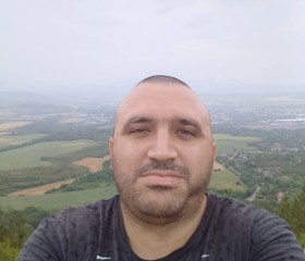 Miroslav, 31, Sofia