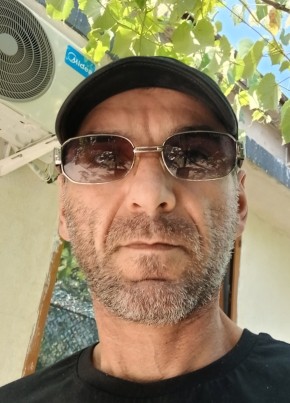 Леван из Аҟәы 44 года