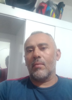Francisco Correi из Fortaleza 43 года