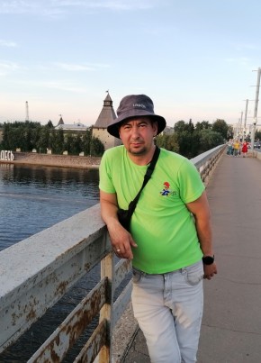 Юра, 45, Россия, Пыталово