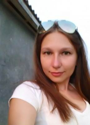 Анна, 31, Россия, Крымск