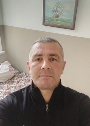 Леча из Москвы 47 лет