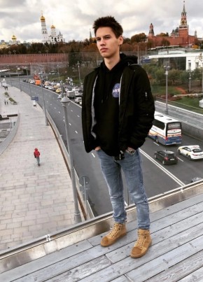 Илья, 19, Россия, Новосибирский Академгородок