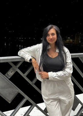 Аня из Екатеринбурга 30 лет