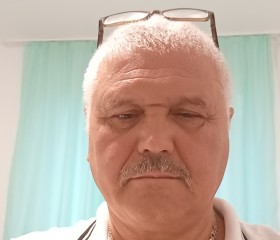 Oskar Komlowski, 64, Leipzig