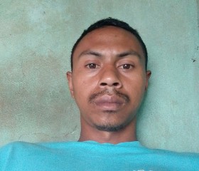 Nambinintsoa, 30, Antananarivo