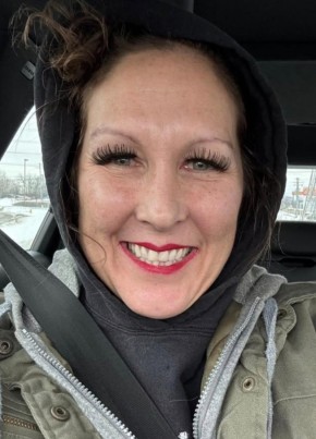Linda из Stoke-on-Trent 33 года