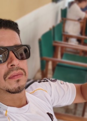 Oscar из Elche 40 лет
