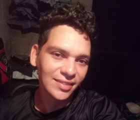 Alexiz, 27, Mucumpiz