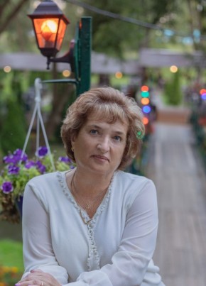Елена из Санкт-Петербурга 64 года