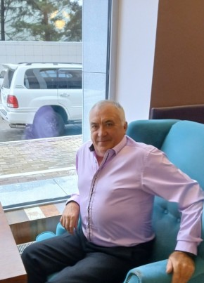 Анатолий из Волочаевка-Втораи 63 года