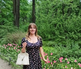 Vika, 39, Saint Petersburg
