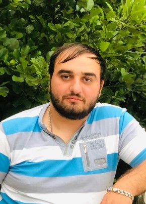 Elfaq Memmedov, 25, Azerbaijan, Khirdalan