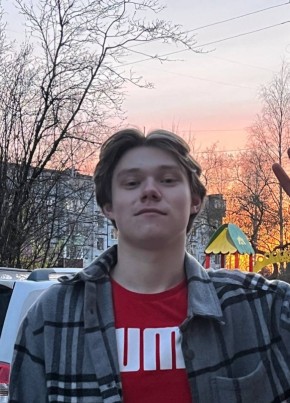 I”m из Санкт-Петербурга 20 лет