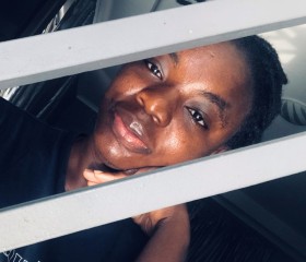 Esther, 25, Oshakati