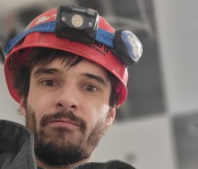 Yannick, 32, Montreal