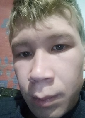 максим, 28, Кыргыз Республикасы, Кара-Балта