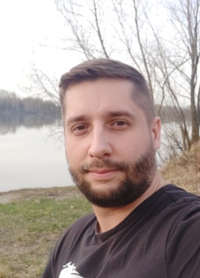 Анатолий из Новосибирска 35 лет