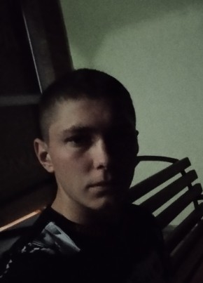 Олег Коханюк, 20, Россия, Суджа