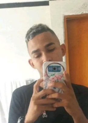 Cristian, 24, Colombia, Santa Marta