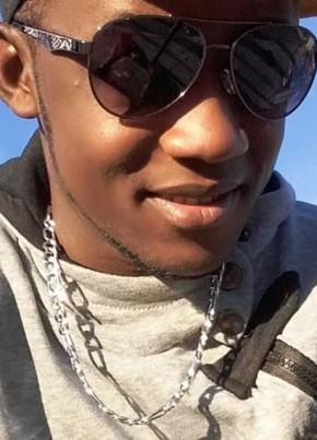 Abdoul, 29, République Française, Grigny