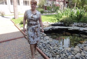 Elena, 48 - General