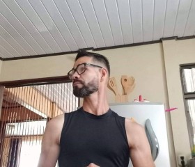 Martín, 48, Paraiso