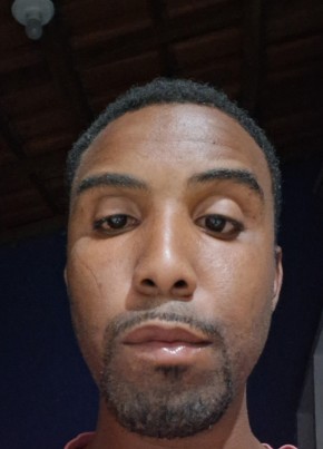 Wanderson pereir из Montes Claros 24 года