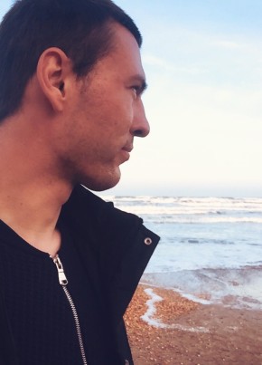 West, 33, Russia, Torzhok