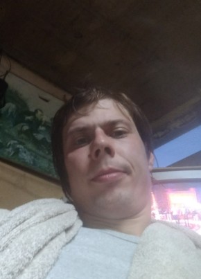 Игорь, 34, Россия, Берёзовский