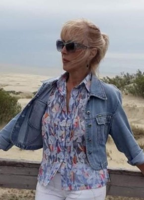 Ирина из Новокузнецка 66 лет