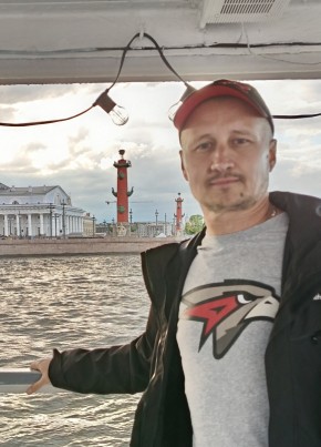 Александр из Омска 44 года