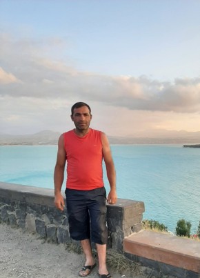 Radik Urusyan, 39, Հայաստանի Հանրապետութիւն, Սպիտակ